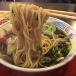 新福菜館 - 麺リフト