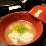 柏屋 大阪千里山 - 煮物椀　雲子　粟麩　芹　柚子　蕪吹雪仕立て