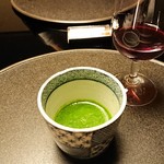 柏屋 大阪千里山 - 春菊のすり流しと赤ワイン！