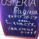 OSTERIA Pagina - 階段途中の案内板-なんか微笑ましい