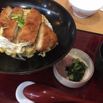 家族亭 - 手付けかつ丼セット ¥980 減塩みそ汁