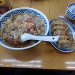 中国ラーメン揚州商人 - スーラータンメン、焼餃子