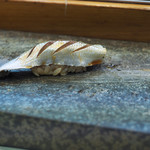 寿司栄 - コハダの握り