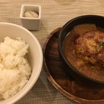 カレー西原 - カレーグラタン（ハンバーグ）