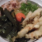 喰らうどん - 土ごぼう天ころうどん 880円