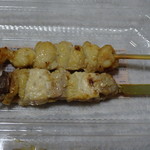 鶏撰 - ぼんじり串、皮串