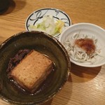 きづいち - 定食小皿(白菜漬物・肉豆腐・しらすおろし)