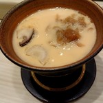 くりや - 茶碗蒸し…京都の大黒しめじ・ 札幌黄・インカのめざめ・モッツレァチーズ入り