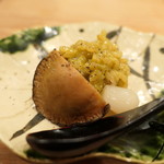 鮨　仙八 - トコブシと肝リゾットにらっきょを添えて