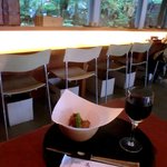 Cafe 茶洒 kanetanaka - フォアグラフライ、赤ワイン（ベリンジャー）