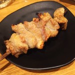 炭火串焼 初代バッジョ - かわ(塩)