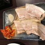 大阪 もつ鍋 PLay - 山根の蒸し豚