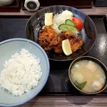 Hanabusa - ザンギ定食（648円）