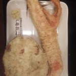 丸亀製麺 - 天ぷら…どっちも巨大