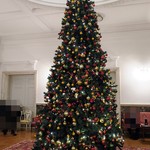 綱町三井倶楽部 - クリスマスツリー