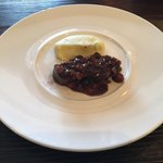 ズッペリア オステリア ピティリアーノ - 牛タンのアグロドルチェ カカオやオレンジピールなどを加えた甘酸っぱい煮込み料理