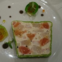 レザンファン ギャテ - 魚介とジャガイモのテリーヌ
