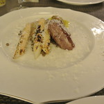 リッチ - ホワイトアスパラとエゾ鹿のサルシッチャの網焼き