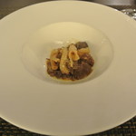 リッチ - 牛テールの煮込みとショートパスタ