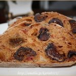 ラトリエ ドゥ プレジール - 日替わりローズのパン