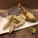 うを徳 - 琵琶湖 稚鮎 天ぷら + 山うど 天ぷら