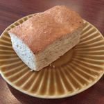 Osteria e Vino PORCO ROSSO - フォカッチャ