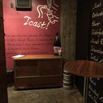 BEER CAFE GAMBRINUS - エレベーターを出たらすぐ店内