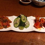焼肉 石亭 - キムチ盛り合わせ