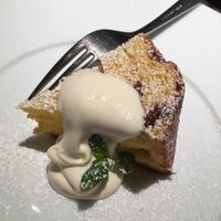 grigio la tavola - 