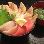 どんぶり茶屋 - マグロづくし丼 1380円