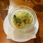 アンティカ オステリア マジカメンテ - ピスターチオのアイスクリーム