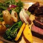 ダルマット - メインは松阪牛。フォアグラソルトで頂く。