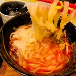 大阪カオマンガイカフェ - 麺リフト　やりにくいｗ