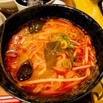 大阪カオマンガイカフェ - ミニトムヤムラーメン