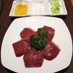 東海苑 - 上レバーネギ塩焼き1050円。