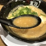 河童ラーメン本舗 - 2018年03月05日  スープ（ぬる－い）