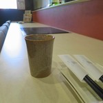 焼肉ノ志志 - 寒かったというと熱いお茶を出してくれました