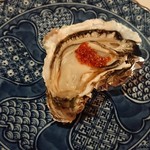 洋食勝井 - 前菜の焼き牡蠣。