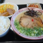 テールラーメン＆テールカレー よし久 - 