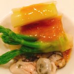鮨　仙八 - 牡蠣の塩辛、ホタテのオイル漬け、うるいとタラの芽の海鼠腸ソース(^^)