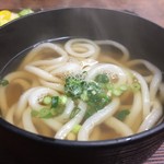 三福 - 熱々のうどんです！