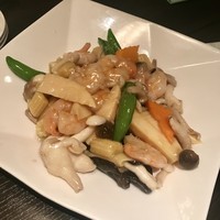 廣東料理 民生 ヒルトンプラザウエスト店 - 海老とお野菜の炒め