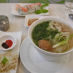 ベトナム料理　Chao - 生春巻きとフォーのセット