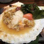 いしまるや - カラ付きホタテの浜焼き