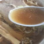 金田そば屋 - ふんわり優しい味のスープ