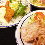 遊食倶楽部トークレスト - 日替りの惣菜をご用意しておりますので、お好きな２品をお選びください