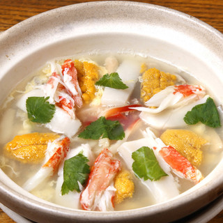 北海道産食材にこだわる逸品は、食事も肴もここだけの名品。