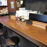 高砂らぁめん房 - カウンターの小さなお店です（２０１８．３．５）