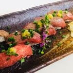 利右エ門そば - 料理写真:常陸牛の炙り握り　常陸牛の内ももを軽く炙りお鮨にしてみました。柚子胡椒卸しでご賞味ください。