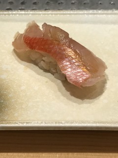 タツ スシ -